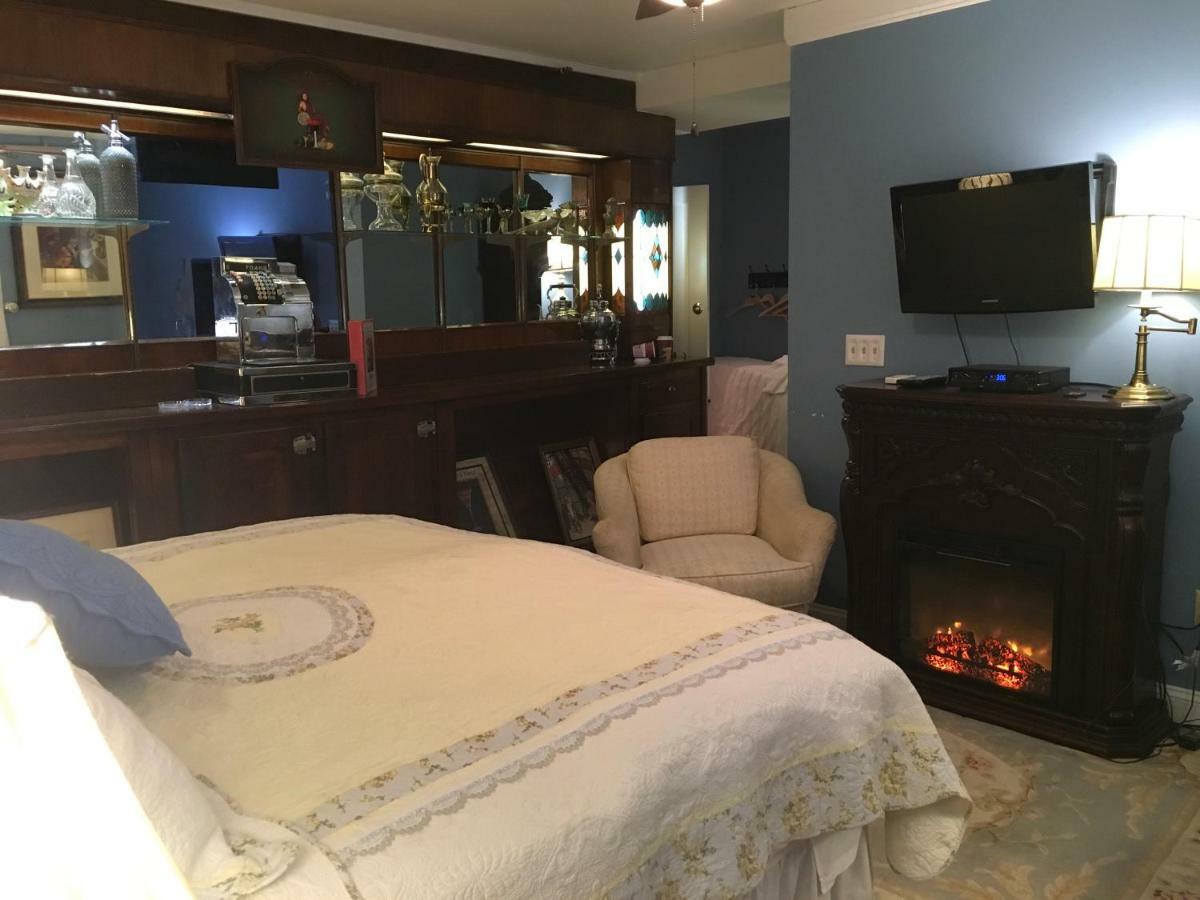 The Red Hook Country Inn, An "Old Rhinebeck" Bed & Breakfast エクステリア 写真