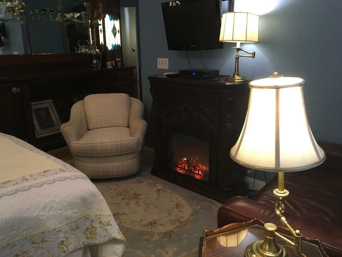The Red Hook Country Inn, An "Old Rhinebeck" Bed & Breakfast エクステリア 写真